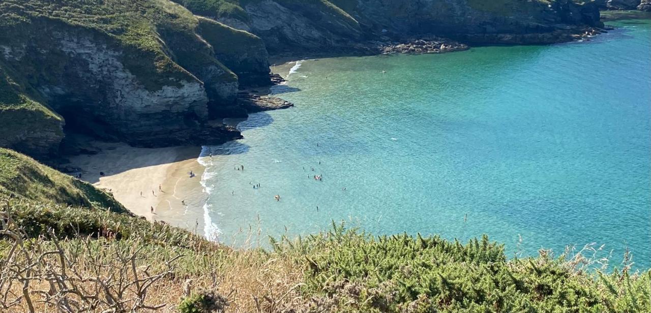 Polrunny Farm Sloe Cottage With A Sea View บอสคาสเซิล ภายนอก รูปภาพ